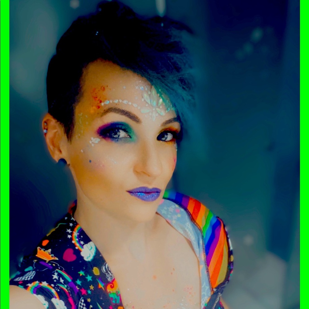 Meet your Posher, Chele
